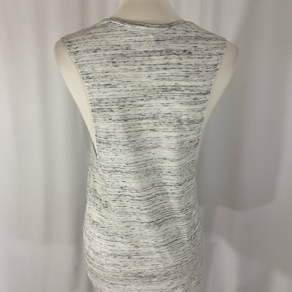 The City Dallas Graphic Tank Top - Picture 3 of 7